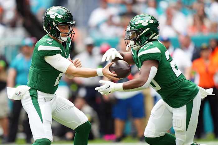 Zach Wilson Breece Hall Jets